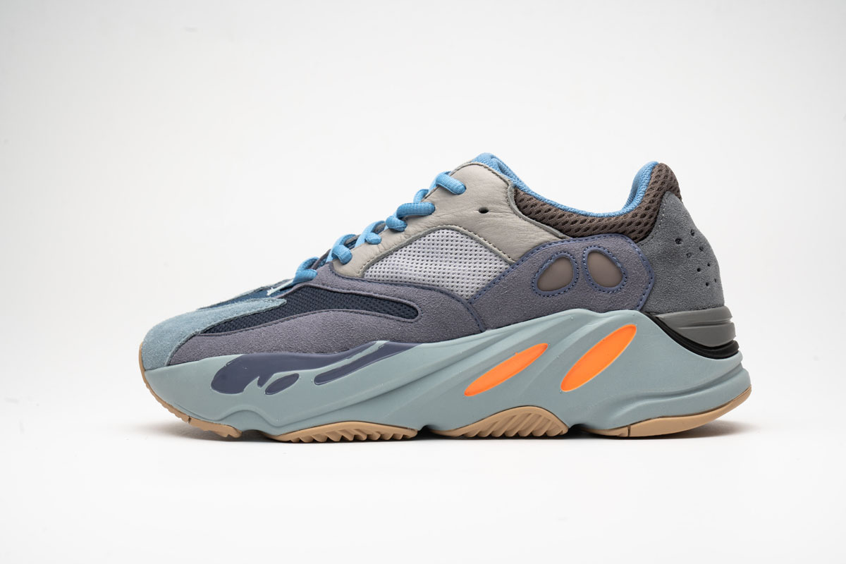 GET Yeezy Boost 700 Carbon Blue