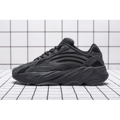 G5 Yeezy Boost 700 V2 Vanta 01
