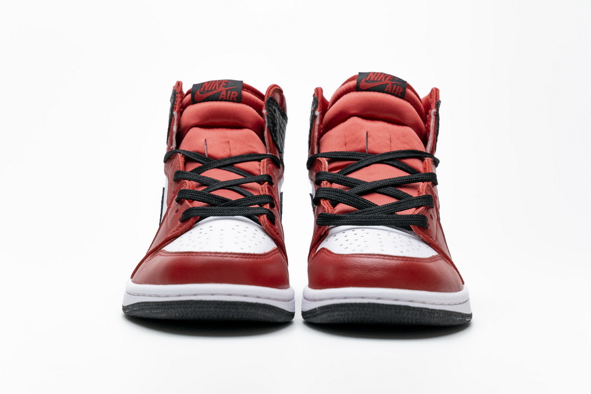 GET Air Jordan 1 Retro High Satin Snake Chicago (W)