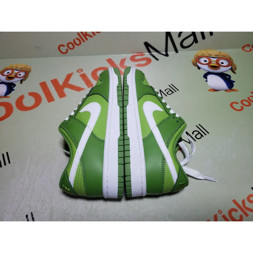 shop cool kicks | GET Dunk Low Chlorophyll, DJ6188-300