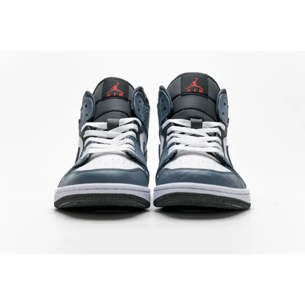 GET Air Jordan 1 Mid Fearless Facetasm