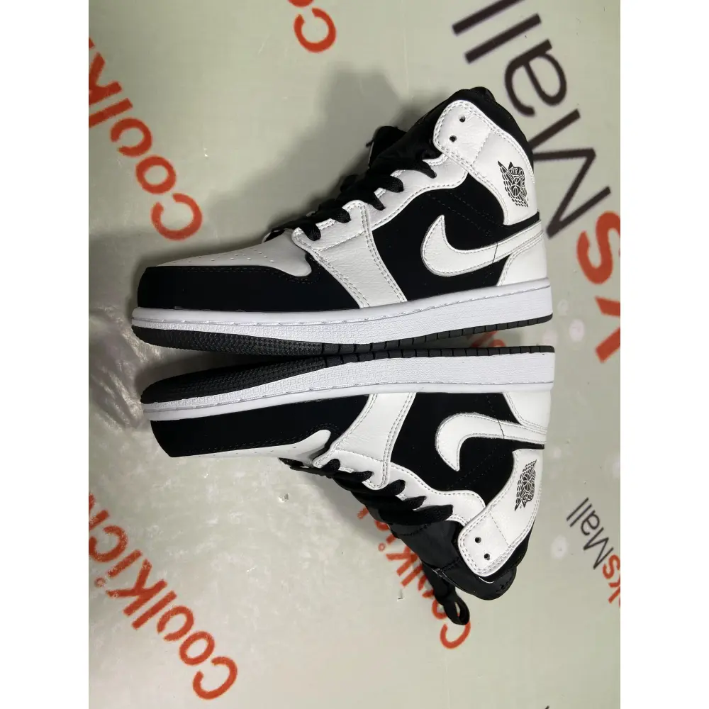 Coolkicks GET Air Jordan 1 Mid White Black,554724-113