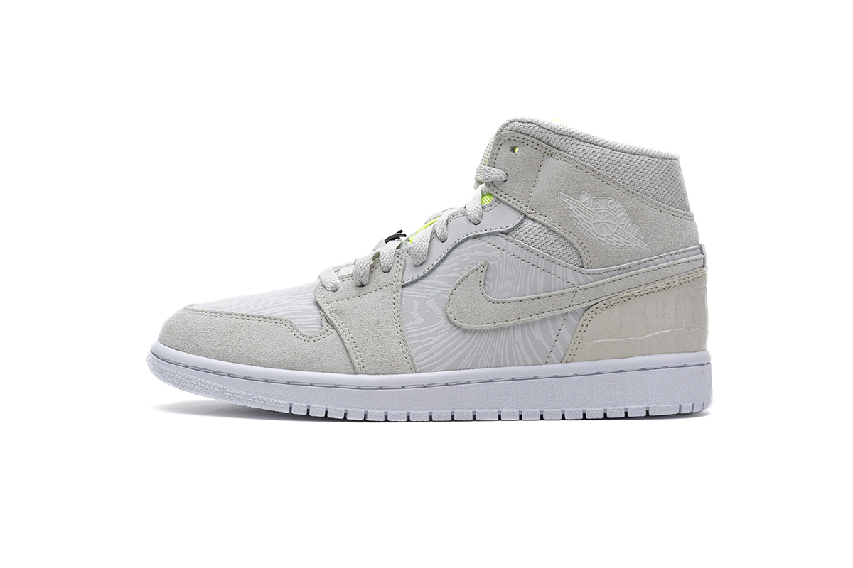 GET Air Jordan 1 Mid Vast Grey Ghost Green (W)