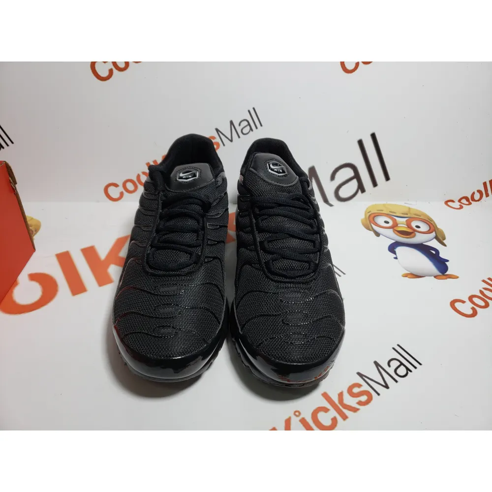Coolkicks |G5  Air Max Plus Triple Black, 604133-050