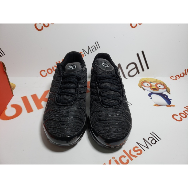 Coolkicks |G5 Air Max Plus Triple Black,604133-050