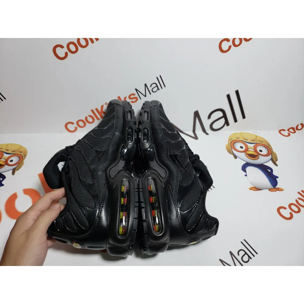 Coolkicks |G5  Air Max Plus Triple Black, 604133-050