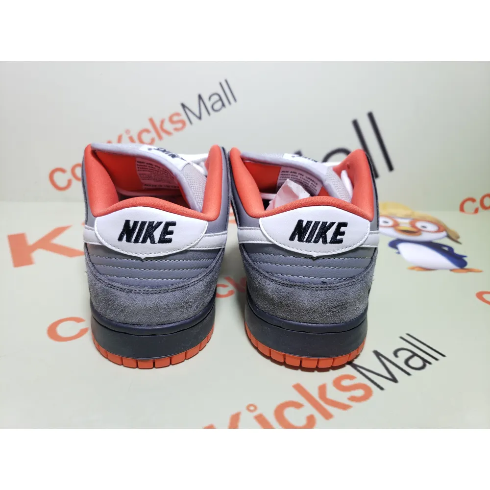 shop cool kicks | GET Dunk SB Low Staple NYC Pigeon, 304292-011