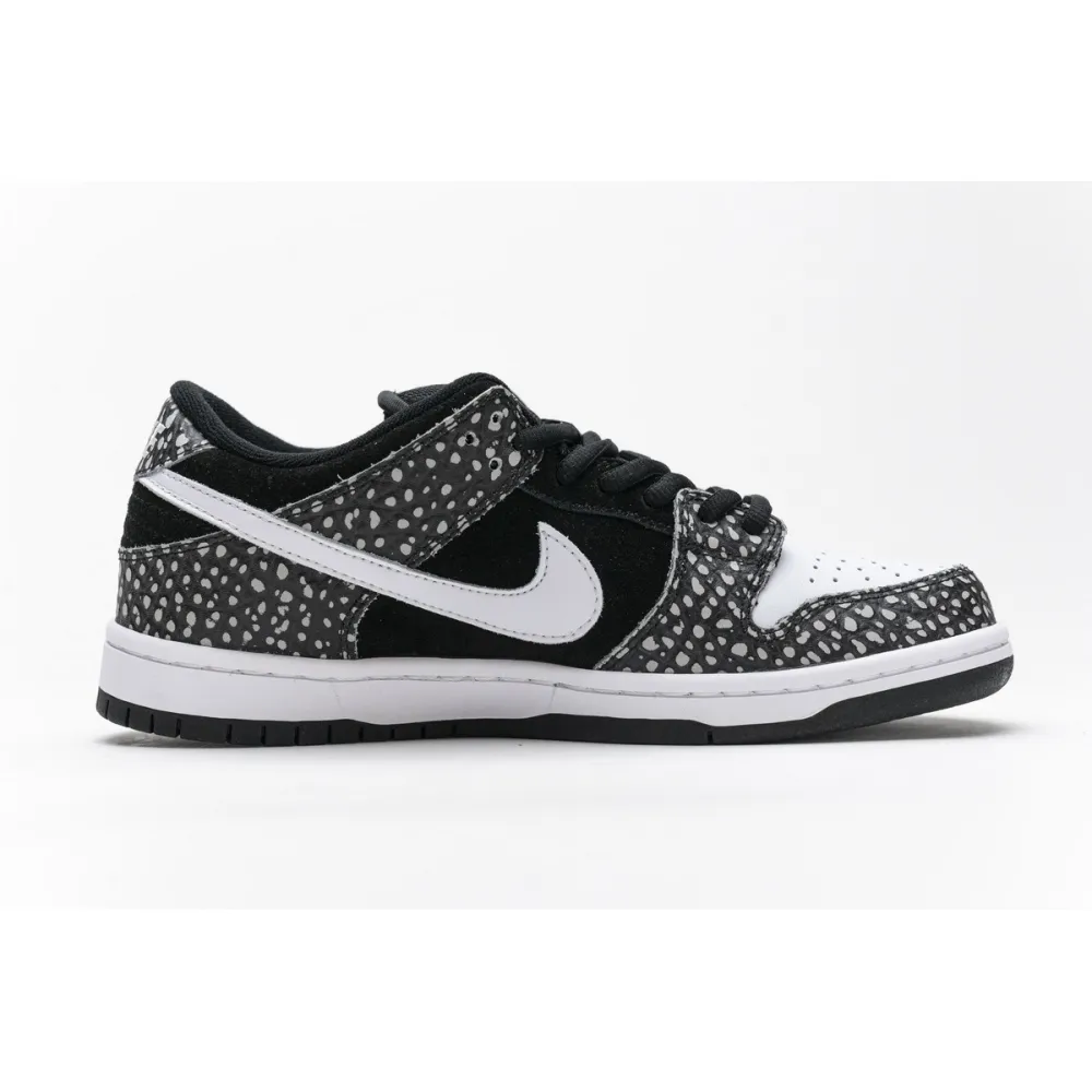 GET SB Dunk Low Pro ISO Black White