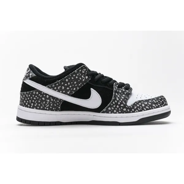 GET SB Dunk Low Pro ISO Black White