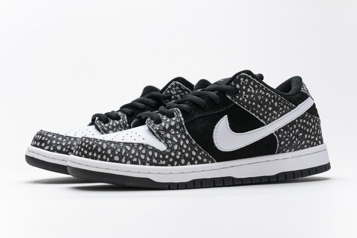 GET SB Dunk Low Pro ISO Black White