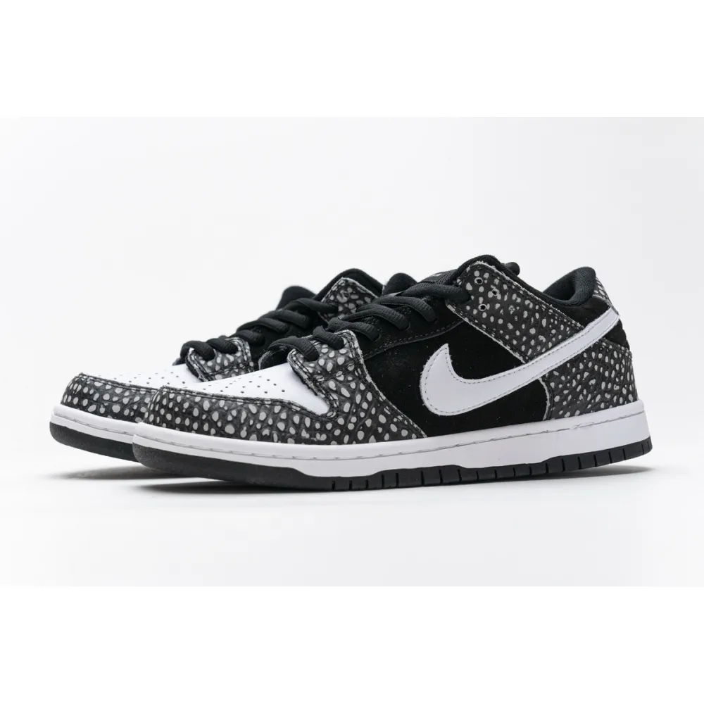 GET SB Dunk Low Pro ISO Black White