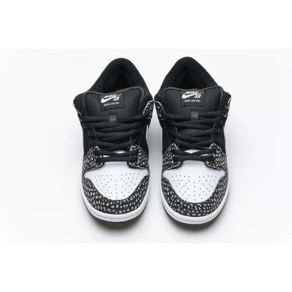 GET SB Dunk Low Pro ISO Black White