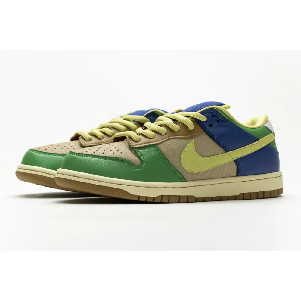 GET Dunk SB Low Brooklyn Projects