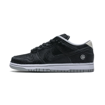 Coolkicks GET SB Dunk Low Medicom Toy (2020),CZ5127-001 01