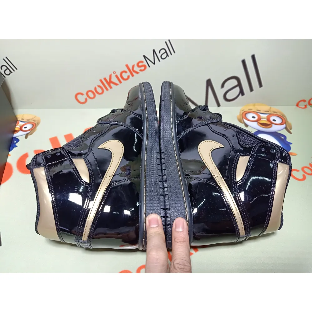 Coolkicks GET Air Jordan 1 Retro High Black Metallic Gold (2020),555088-032