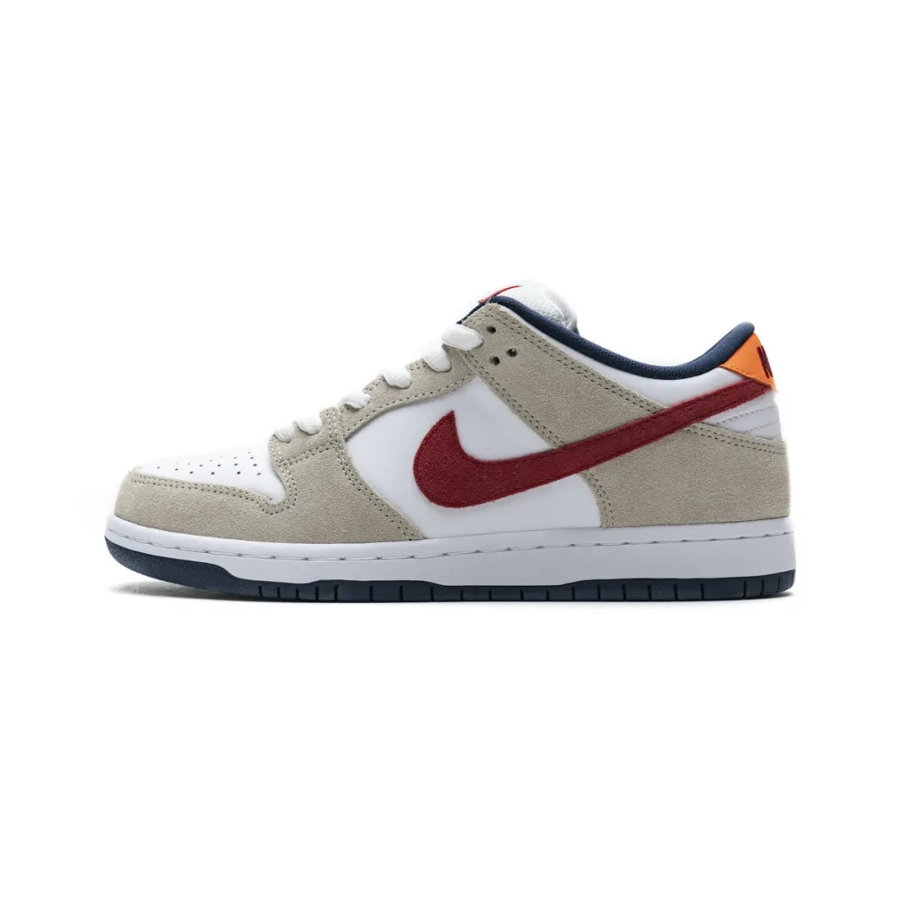 GET SB Dunk Low Crimson