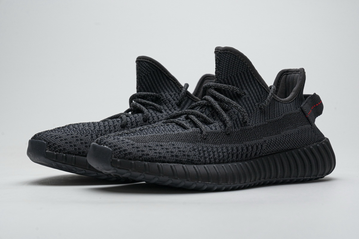 GET Yeezy Boost 350 V2 Black (Non-Reflective)
