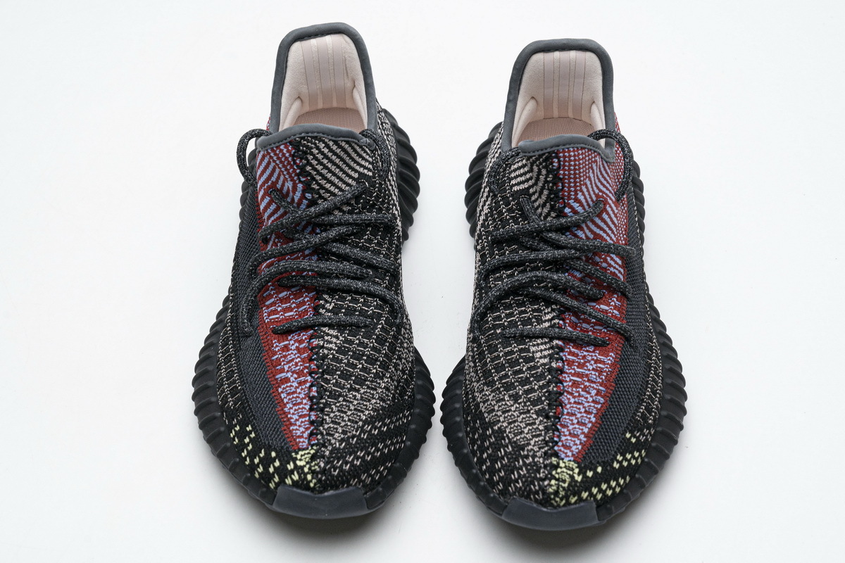 GET Yeezy Boost 350 V2 Yecheil (Reflective)