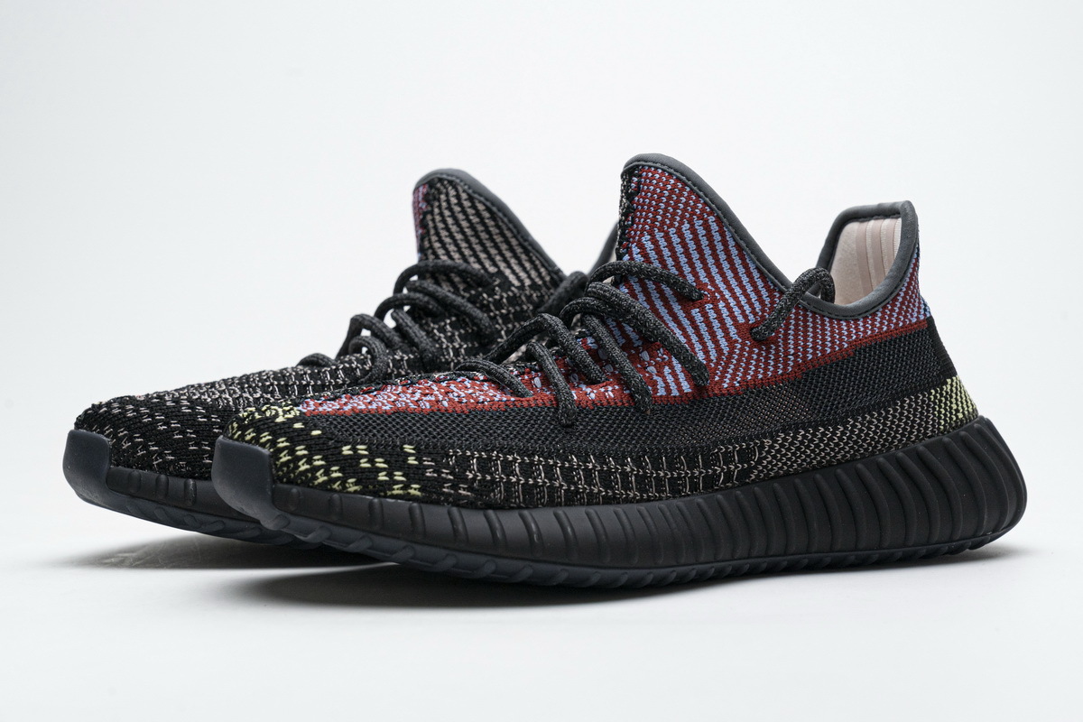 GET Yeezy Boost 350 V2 Yecheil (Reflective)