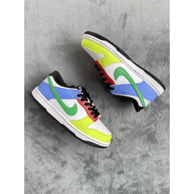 GET Dunk Low Green Strike (W),DD1503-106 01