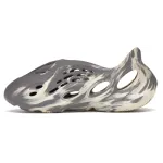 G5 Yeezy Foam RNNR MXT Moon Gray,GV7904