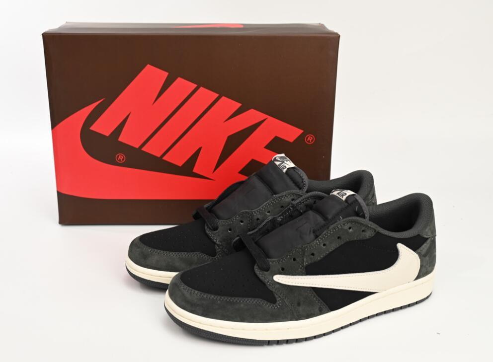 replica travis scott jordan 1 low