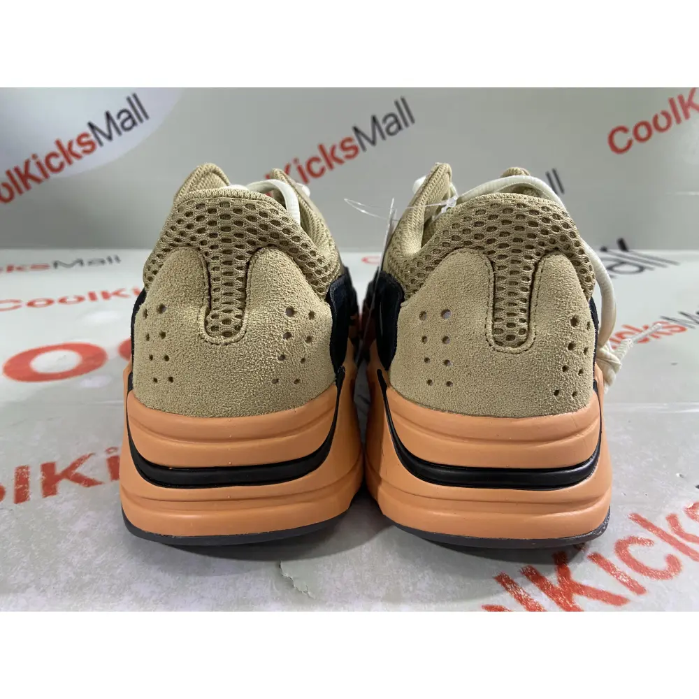GET Yeezy Boost 700 Enflame Amber,GW0297