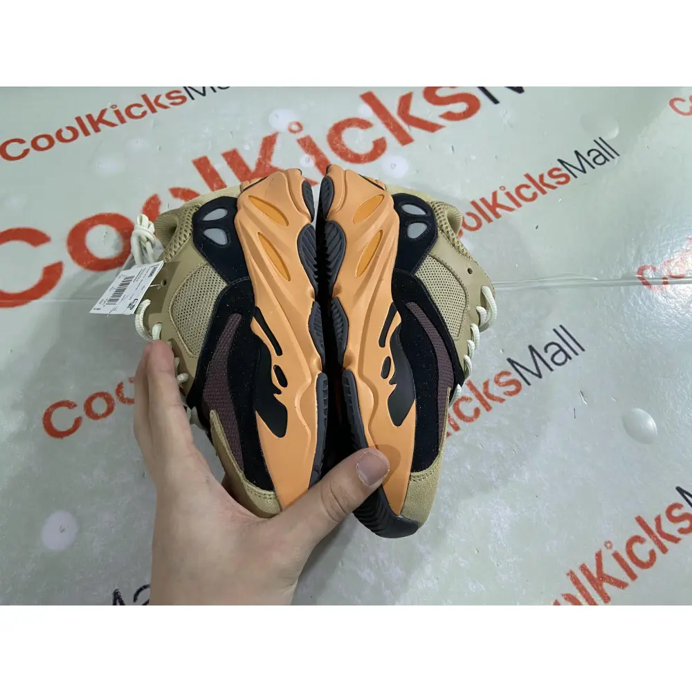 GET Yeezy Boost 700 Enflame Amber,GW0297