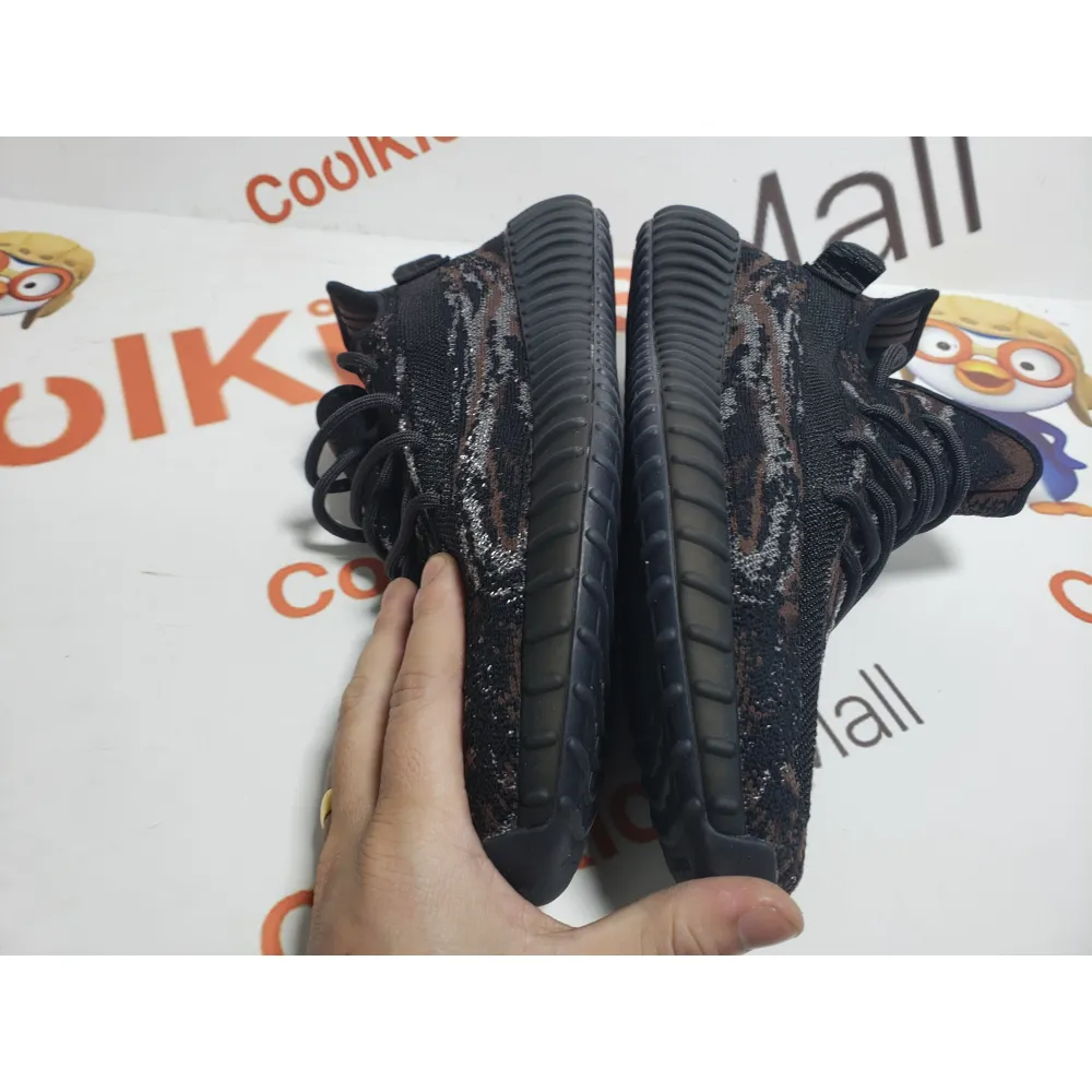 GET Yeezy Boost 350 V2 MX Rock，GW3774