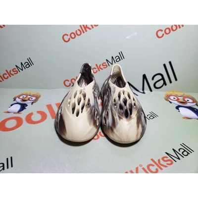 G5 Yeezy Foam RNNR MX Cream Clay, GX8774 02