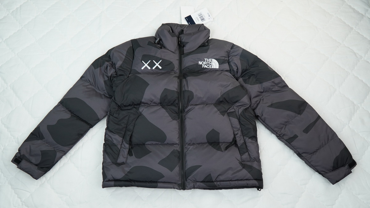 TheNorthFace Splicing White And XX black