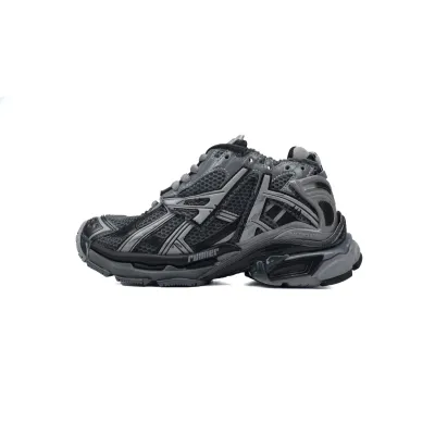Uabat Balenciaga 7th Runner All Black Gray 677402 W3RB2 1515 01