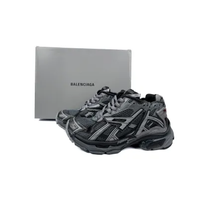 Uabat Balenciaga 7th Runner All Black Gray 677402 W3RB2 1515 02