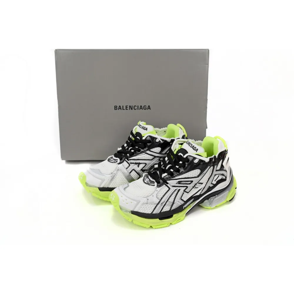 Uabat Balenciaga 7th Runner Black, white, and Yellow 677402 W3RBP 1093