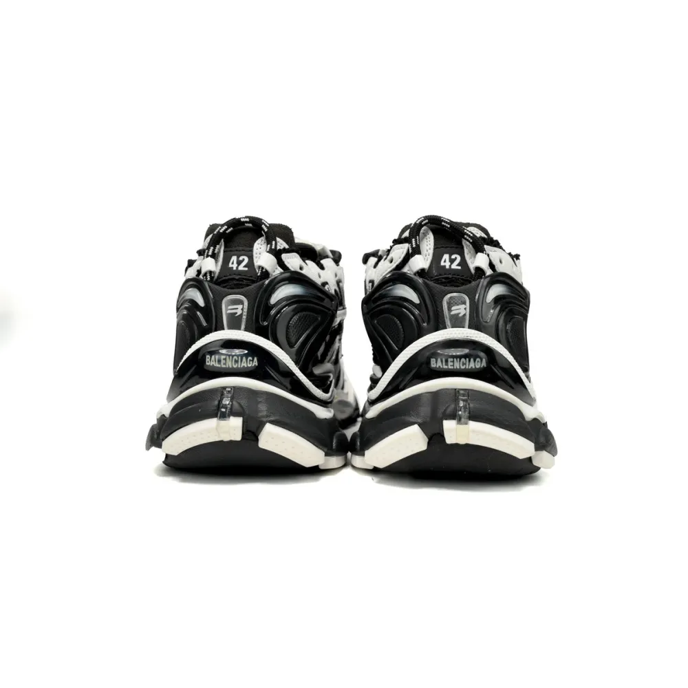 Uabat Balenciaga 7th Runner Black White 677403W3RB29010
