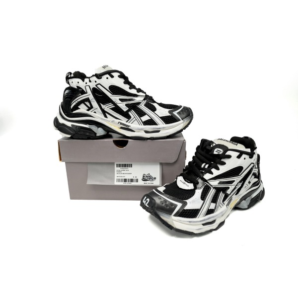 PKGoden Balenciaga 7th Runner Black White 677403W3RB29010