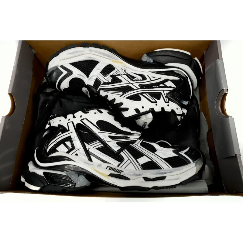 Uabat Balenciaga 7th Runner Black White 677403W3RB29010