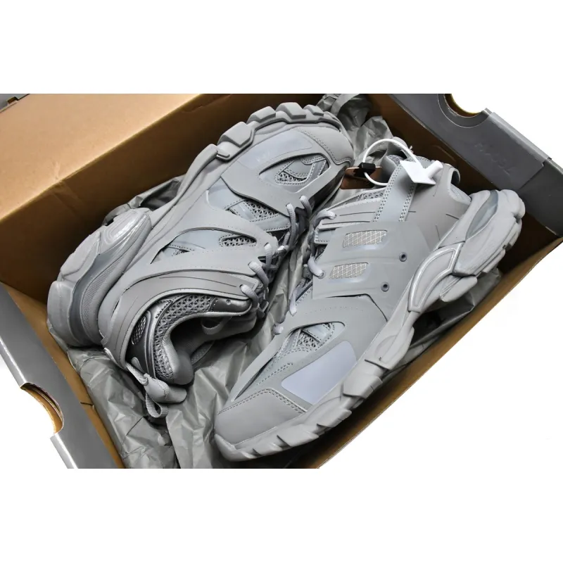 Uabat Balenciaga  3rd Tess S. Grey 542023 W2LA1 3253