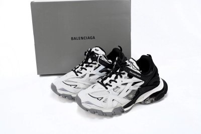 PKGoden  Balenciaga 4th Track 2 Sneaker Black And White 568614 W2GN3 1090 02