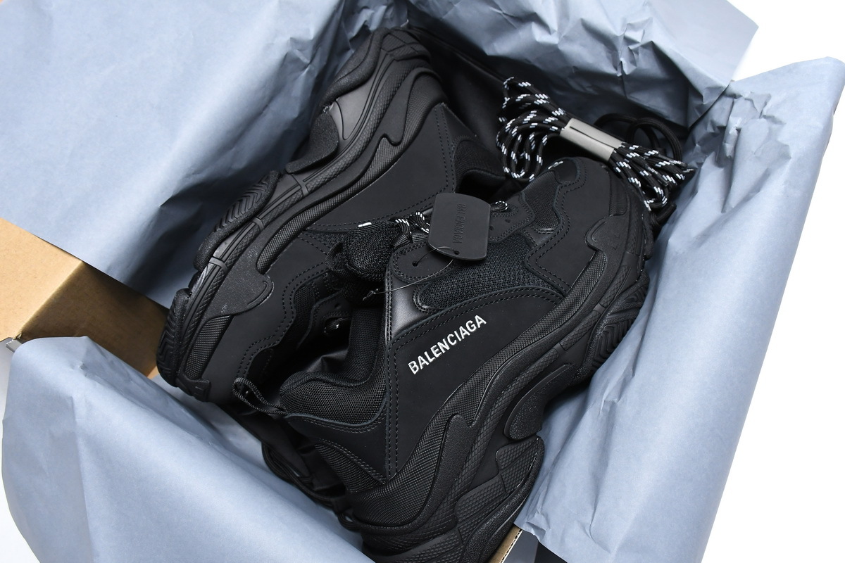 PKGoden  Balenciaga Triple S Black 541624 W0901 1100
