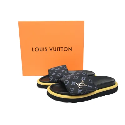 PKGoden LOUIS VUITTON Pool Pillow Comfort Black grey metal label 01