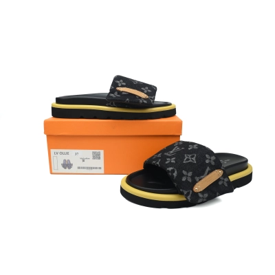 LJR LOUIS VUITTON Pool Pillow Cowboy Label 02