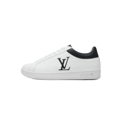 PKGoden LOUIS VUITTON Trainer Black and White 01