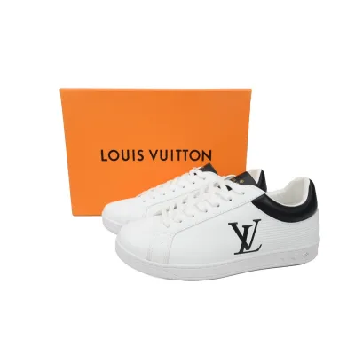 PKGoden LOUIS VUITTON Trainer Black and White 02