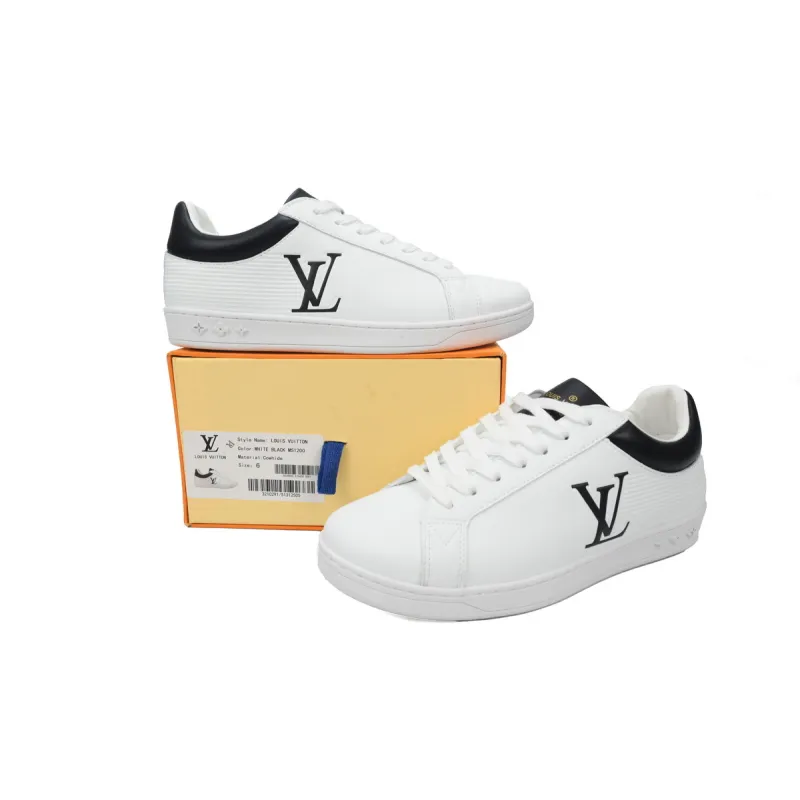 PKGoden LOUIS VUITTON Trainer Black and White