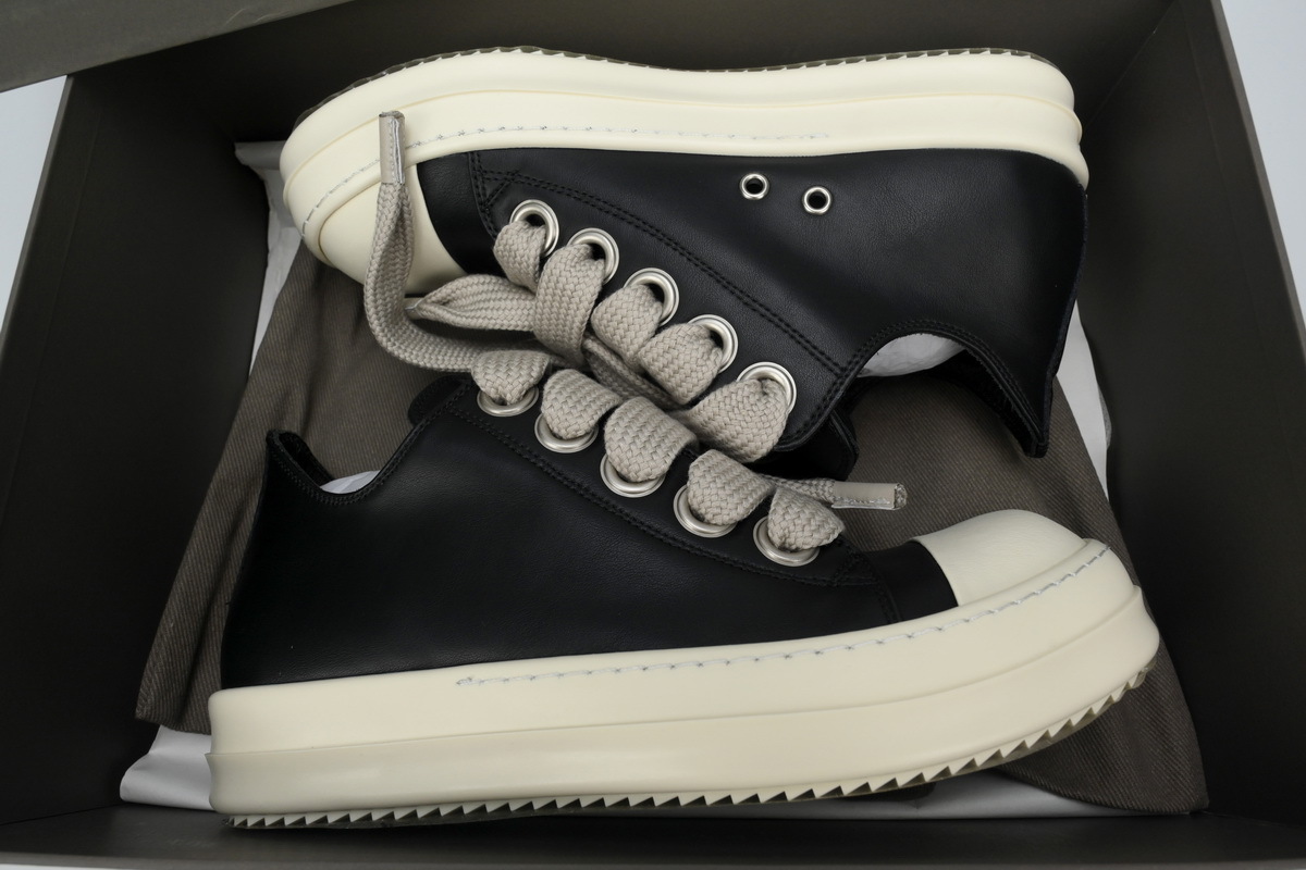RICK OWENS/RO Black and White