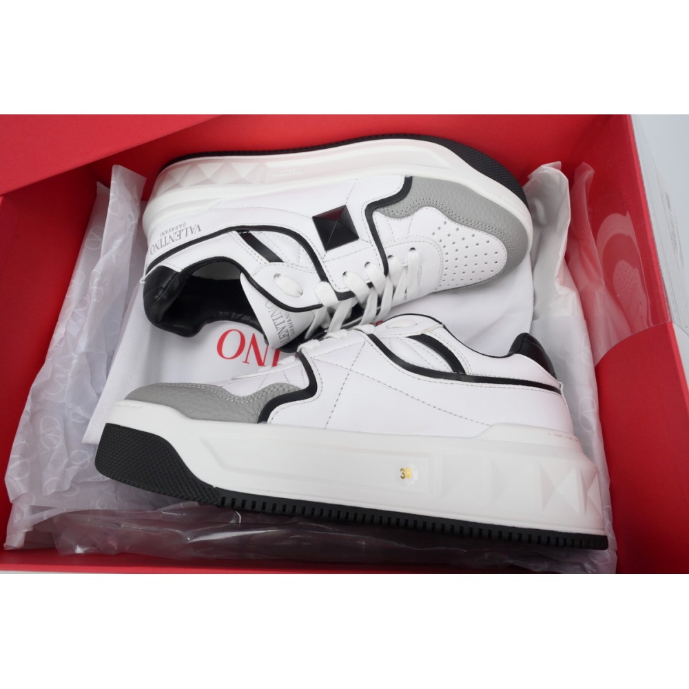 PKGoden Valentino One Stud XL White Gray 