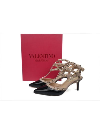 PKGoden  Valentino Garavani Rockstud 02