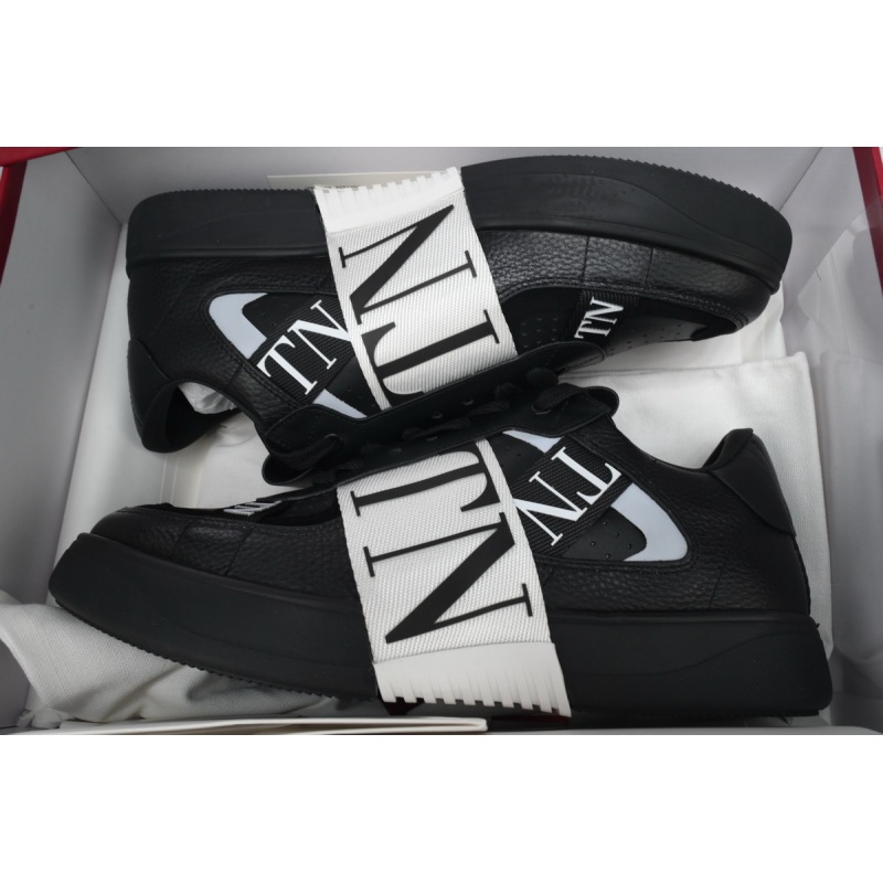 PKGoden Valentino Garavani VL7N Low Sneakers Black