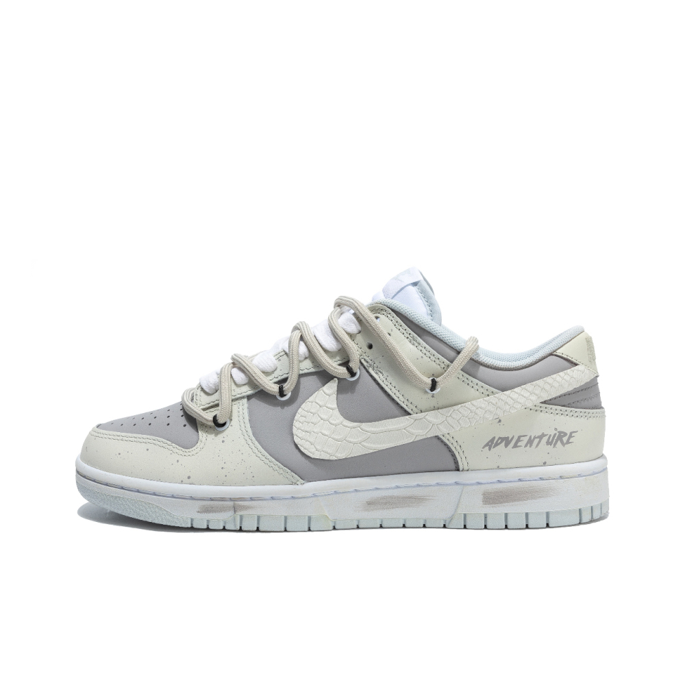 Dunk Low White Dragon Horse HF0730-160